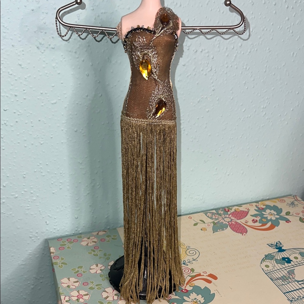 Chic Bronze Jewelry Holder with Fringe - Picture 4 of 5
